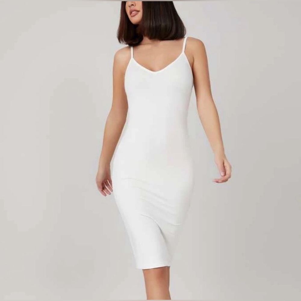 White tank bodycon midi dress - Picture 2 of 8